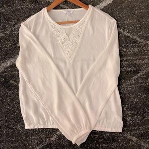 Express XS white/cream blouse with beautiful embroidery